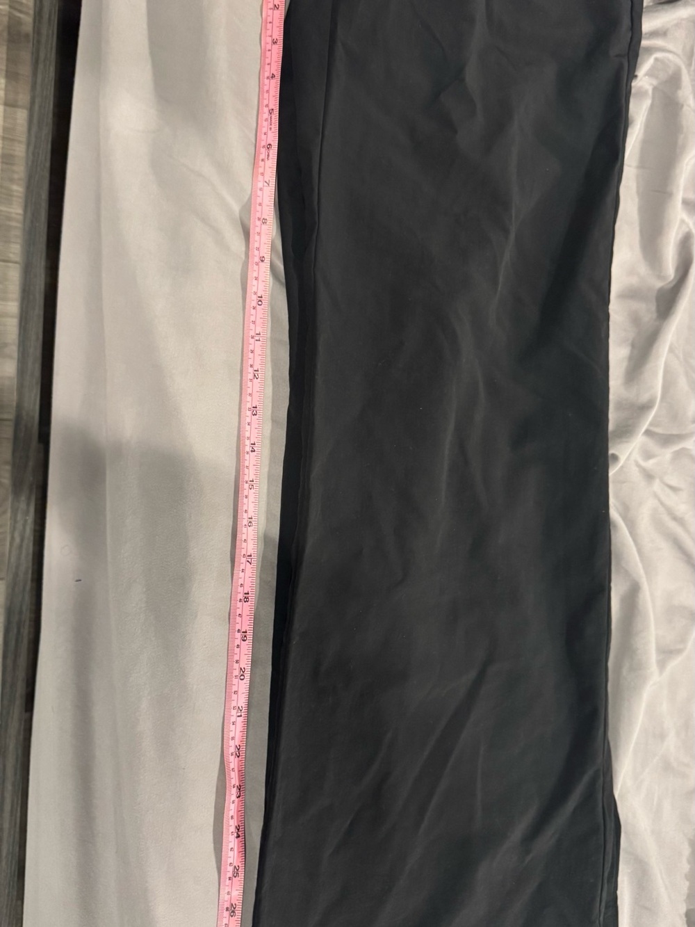 ALO Yoga Wide Leg Pants in Black - Picture 5 of 7